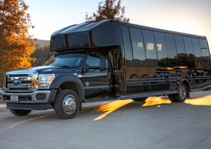 Fairfield Party Bus 28 Passenger